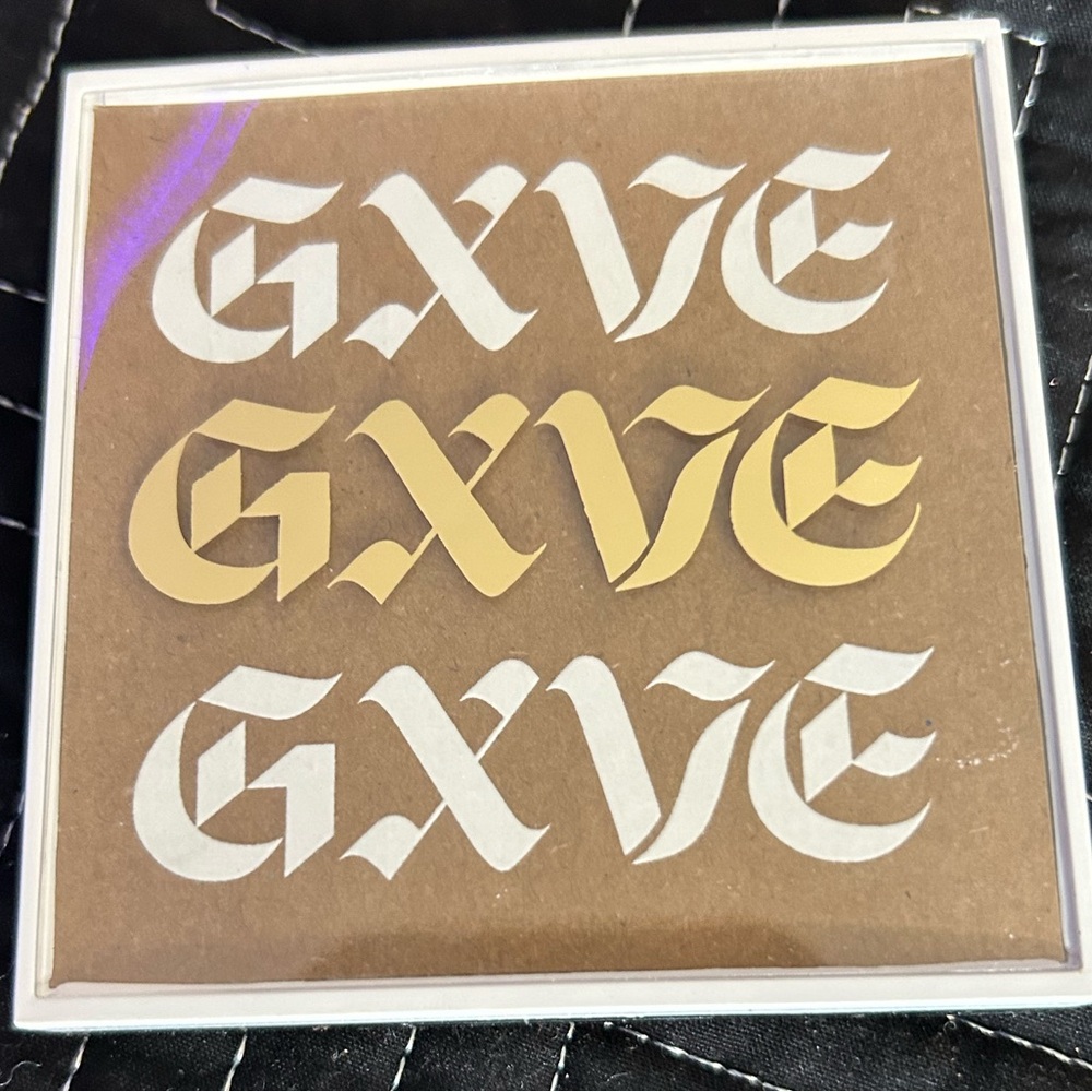 GX by Gwen Stefani Brown and Gold Eyeshadow Palette